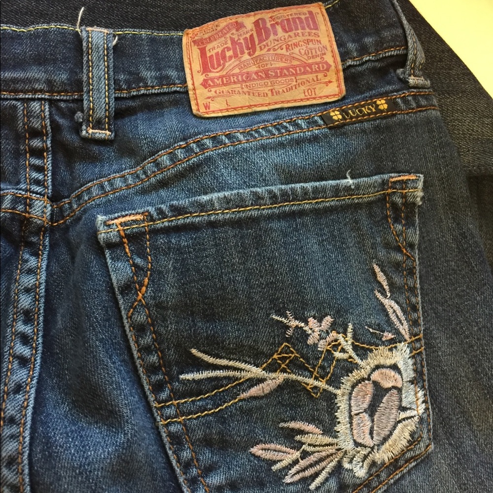 Lucky Brand 🌷Low Rise Boot Cut Jeans Sz 2 - Picture 3 of 8